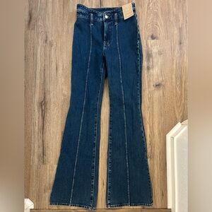 Madewell skinny flare jeans in wainscot wash-pintuck (25)